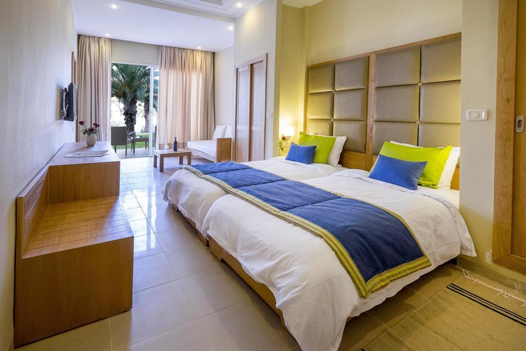 Chambre Triple - Vue sur Jardin